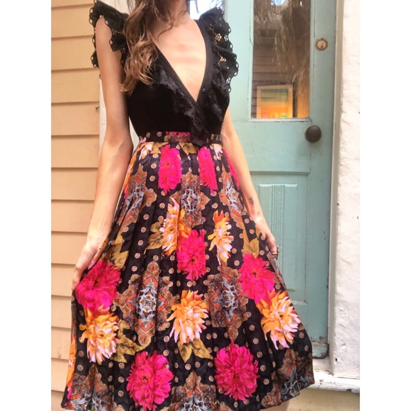 Designer vintage silk skirt - Picture 2 of 8